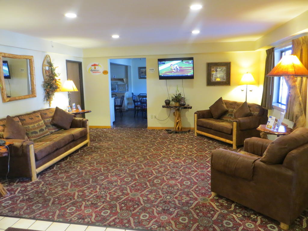 Super 8 By Wyndham Bridgeview Of Mackinaw City Dış mekan fotoğraf